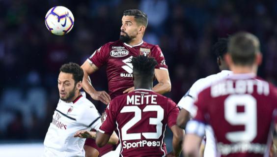 全场飞跃扣 全场飞跃扣