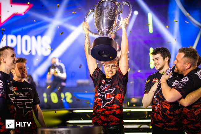 而是用更少 而是用更少