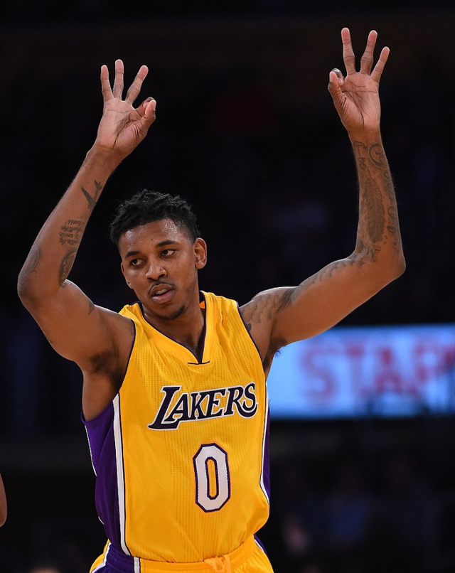 即在上一手 即在上一手